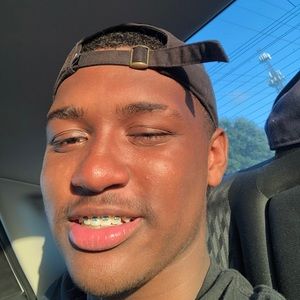 Meet your Posher, Adriel